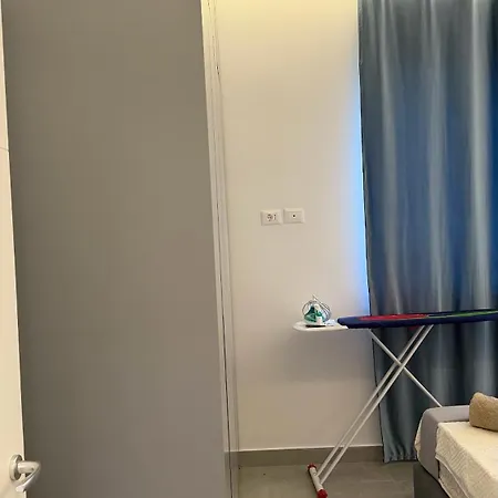 Bina's Lägenhet *